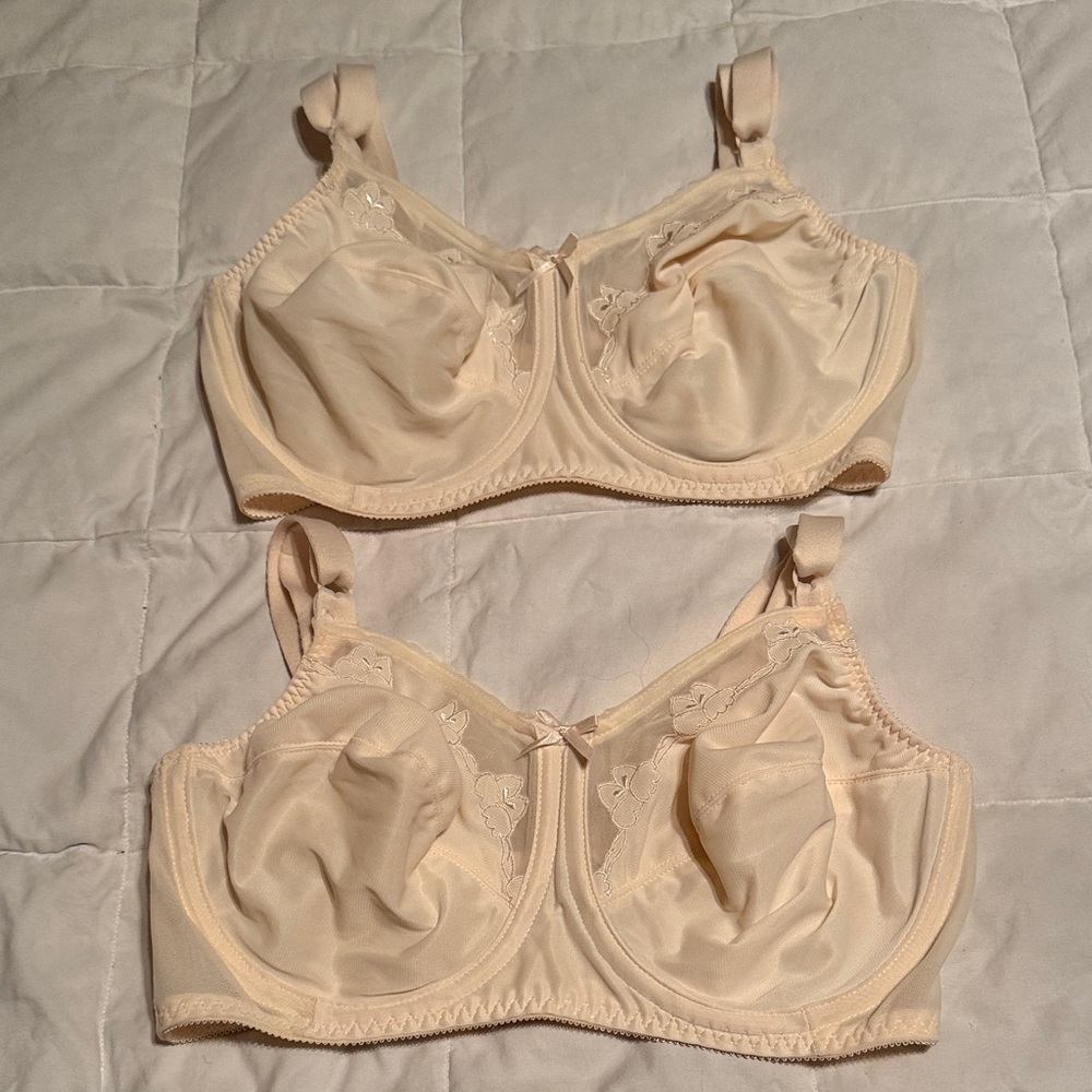 Bali Beige Flower Underwire Bra Sz 34DD Style 180  Adjustable Straps Lot of 2